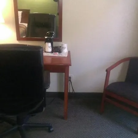 Days Inn By Wyndham New Haven Room photo