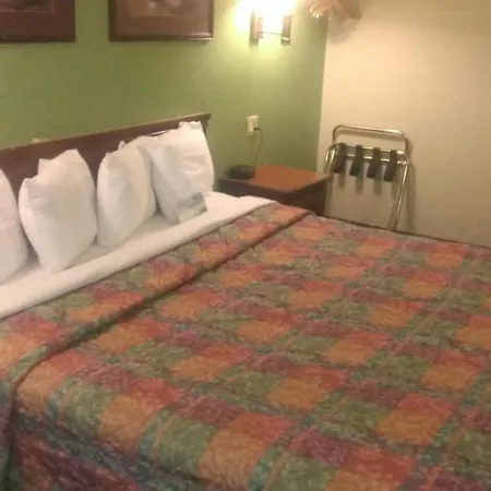 Days Inn By Wyndham New Haven Room photo