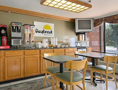 Days By Wyndham Hotel New Haven